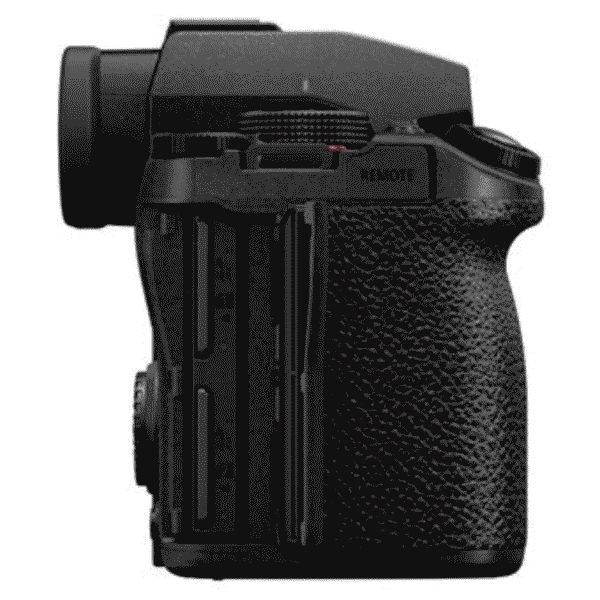 Appareil photo hybride Panasonic Lumix S5 Mark II X + S 20-60mm f/3.5-5.6 – Image 2
