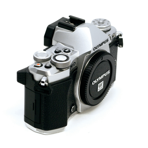 Occasion OLYMPUS OM-D E-M5 MARK II SILVER – Image 2